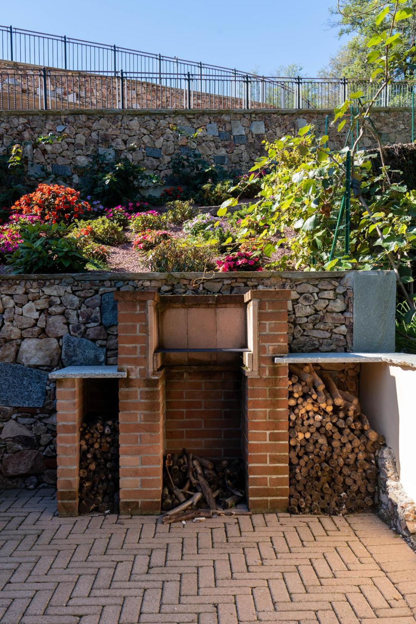 Villa San Carlo Arona Esterno foto
