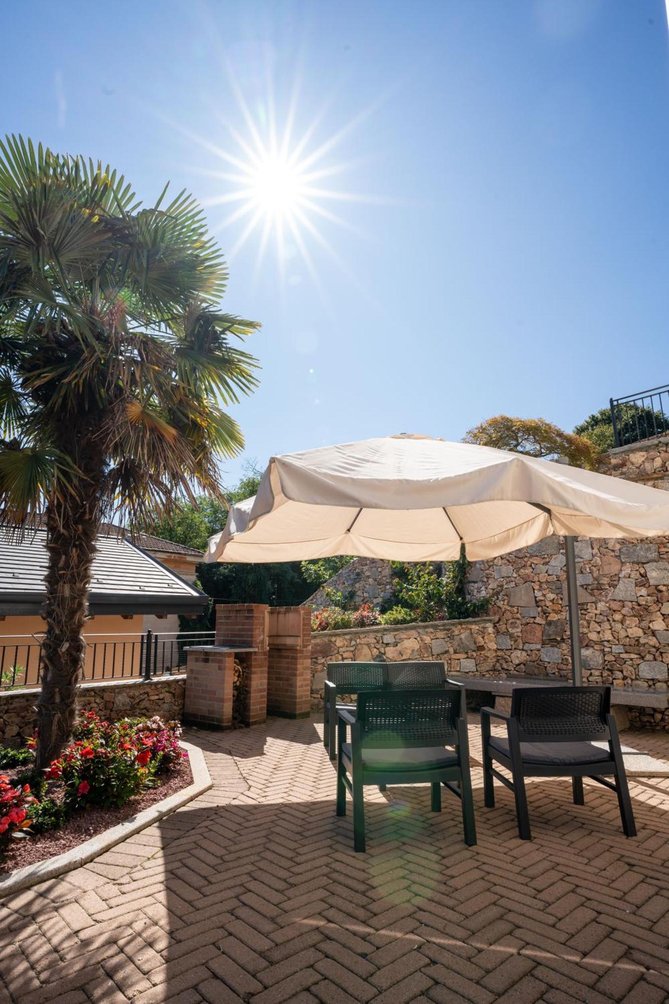 Villa San Carlo Arona Esterno foto